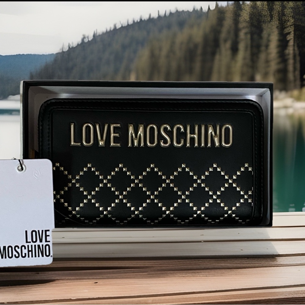 🆕 LOVE MOSCHINO ❤️ Black Studded Zip Around Wallet